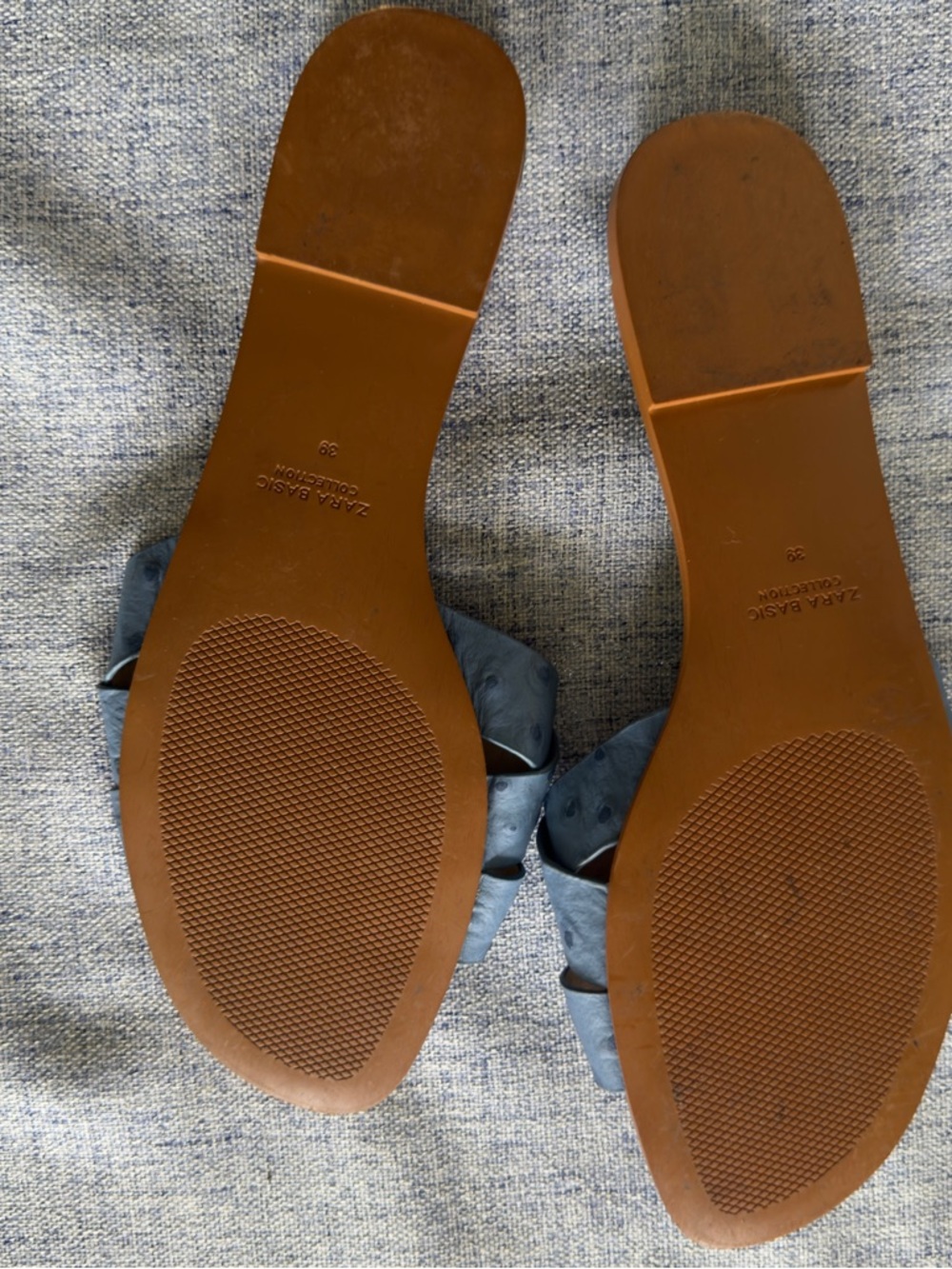 Zara Blue Textured Slide Sandals - Picture 3 of 4